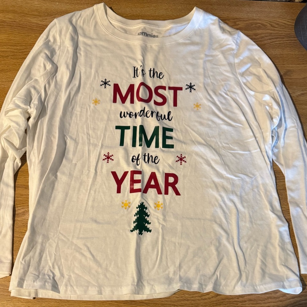 White Holiday Graphic Long Sleeve Shirt